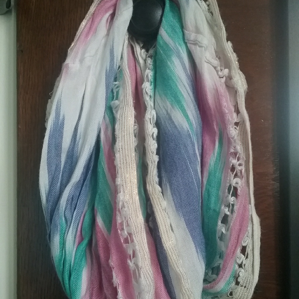 American Eagle scarves